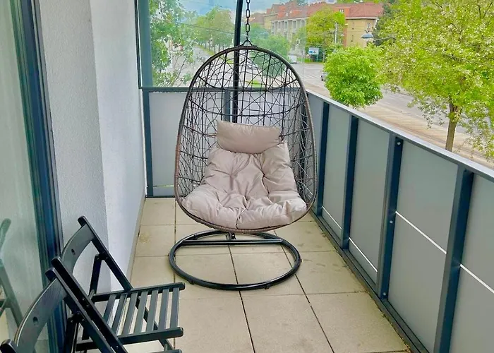 Apartamento Danube With Balcony & Free Parking *