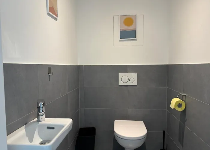 Danube With Balcony & Free Parking Apartamento Viena