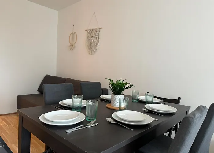 Danube With Balcony & Free Parking