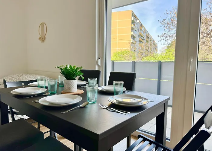 Danube With Balcony & Free Parking *