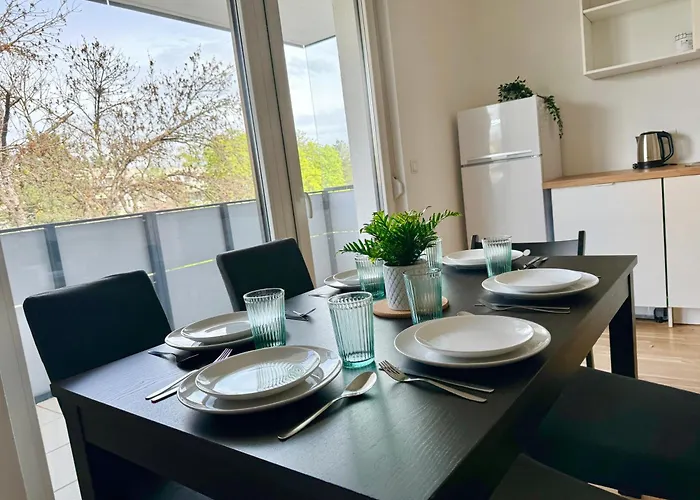 Danube With Balcony & Free Parking *