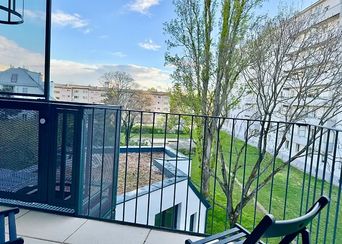 Apartamento Danube With Balcony & Free Parking *